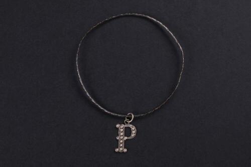 Armband in zilver met letter P