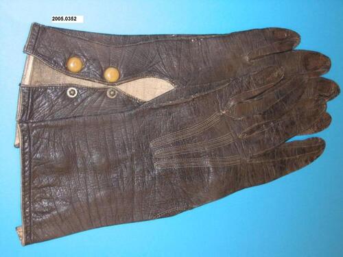 Korte handschoenen in donkergrijs leer