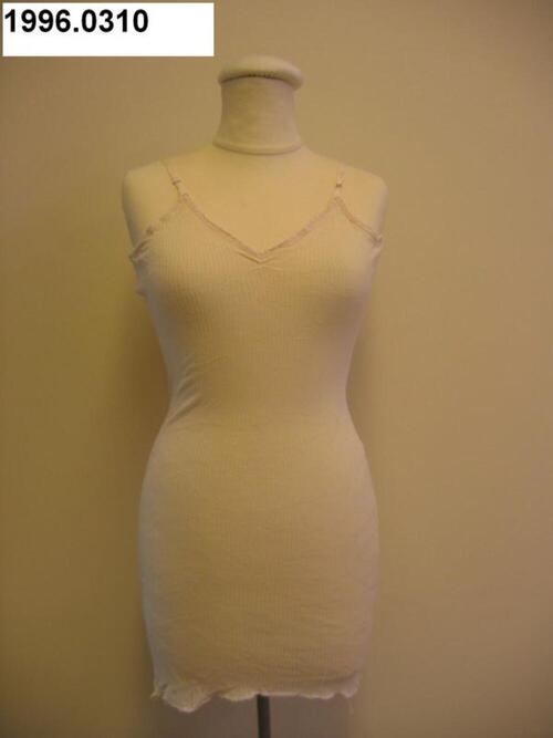 Onderhemd in ecru kleur in rayon