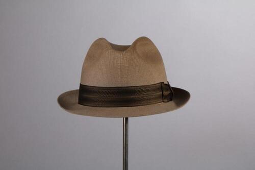 Hoed in beige dralon met bruin sierlint