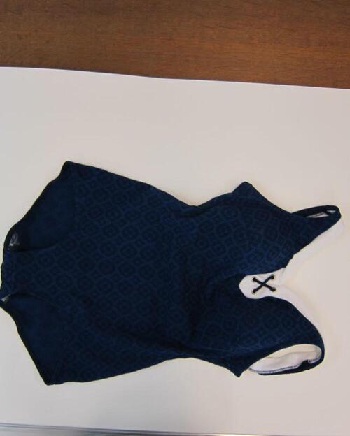 Badpak in marineblauwe spons