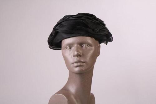 Hoed in zwarte nylon