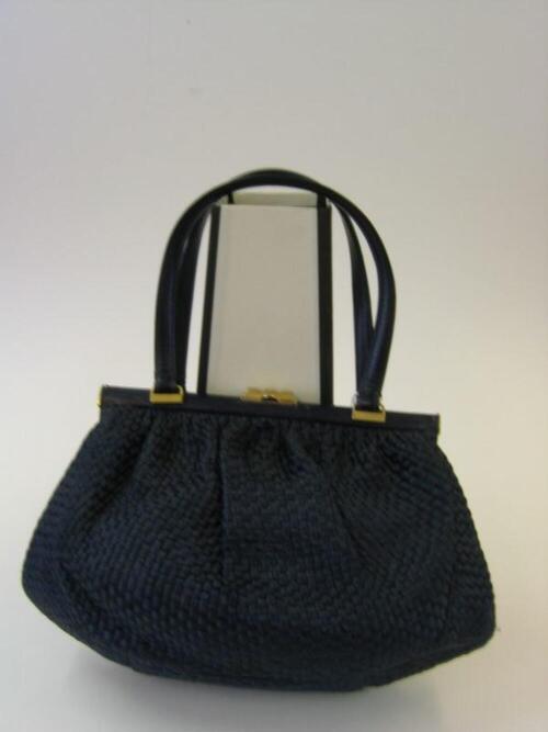 Handtas in donkerblauw stro