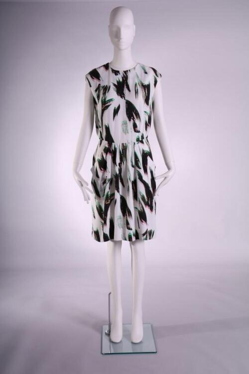 jurk in witte viscose met verfprint