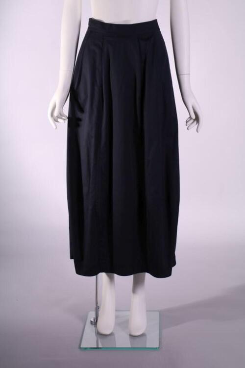 Rok in donkerblauw katoen in tulpenmodel