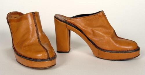 schoenen in natuurleer