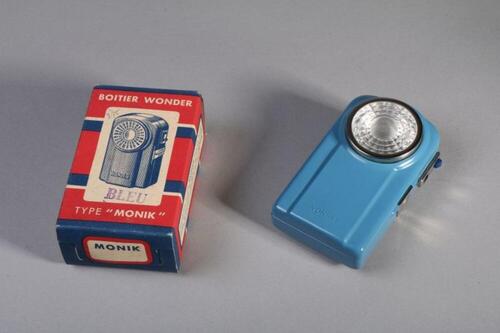Zaklamp in blauw metaal