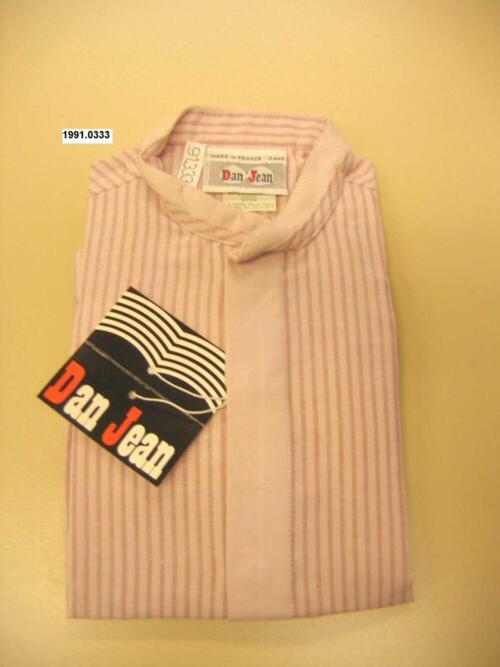 Blouse in roze strepenstof