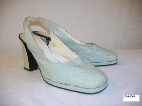 Halfopen schoenen met hoge hak in witgroen reptielleer
