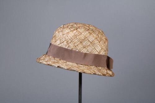 Strohoed met beige ripslint