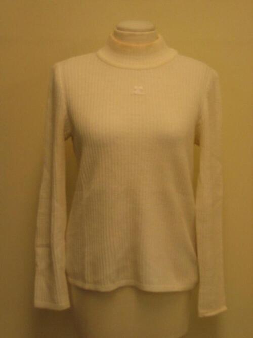 Trui in fijne witte tricot met opstaande kraag