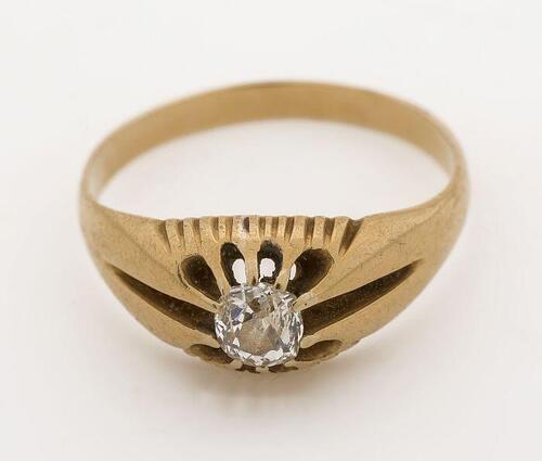 Gouden ring met diamant