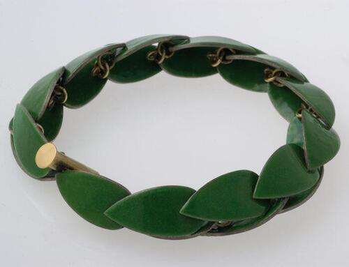 Groene blaadjes armband