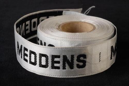 Kledinglabels met "Meddens"