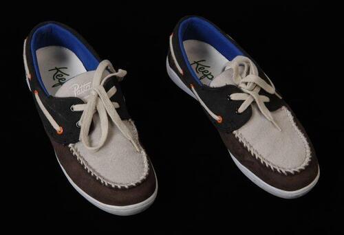 Paar bruin met grijze mocassins, merk Keep