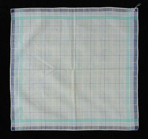 katoenen zakdoek met ruit in turquoise, wit, lichtblauw en donkerblauw