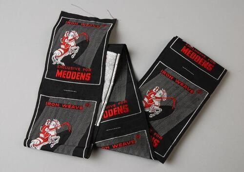Kledinglabels met "Iron Weave / Exclusive for / Meddens"