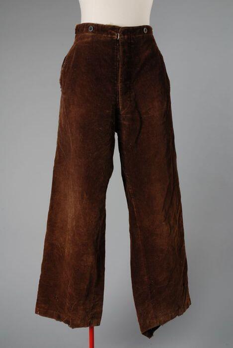 Donkerbruine ribfluwelen broek