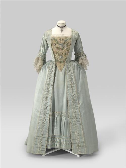 Robe à la française