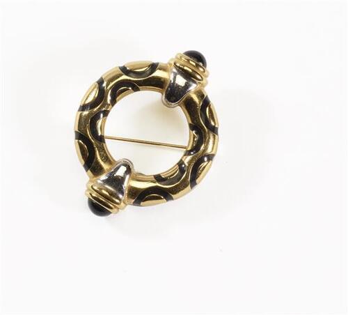 Broche