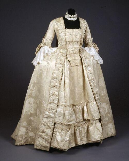 Robe à la française