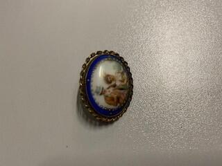 Broche