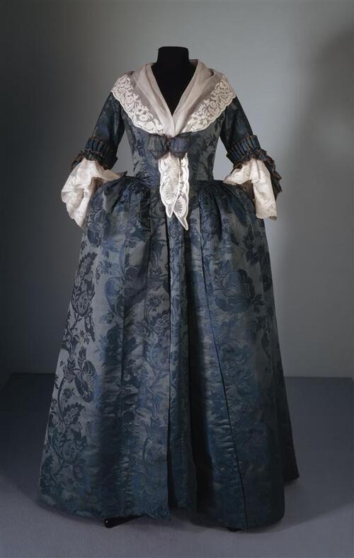 Robe à l'anglaise