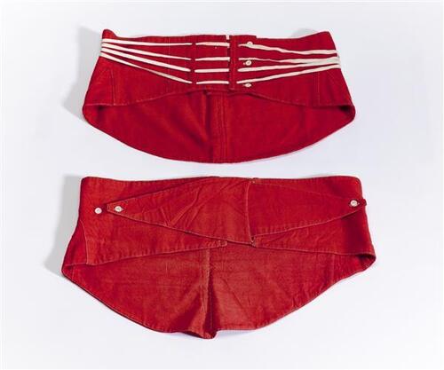 Heupgordel van rood flanel