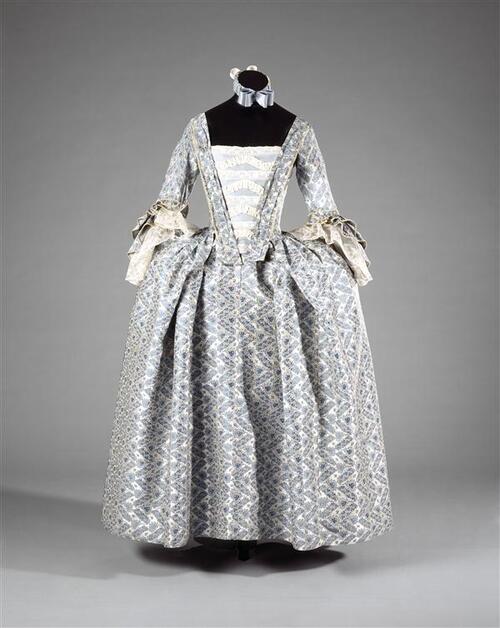Daagse japon, zogenaamde 'night gown'
