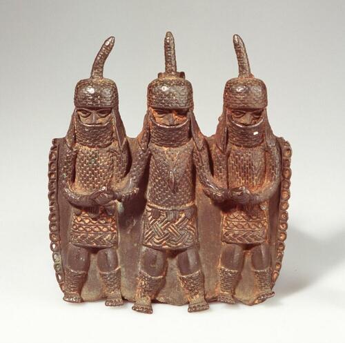 Pendant with Oba and two dignitaries