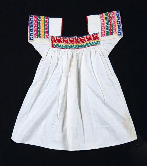 Blouse voor een klein meisje