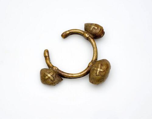 Bronzen armband met 3 bellen
