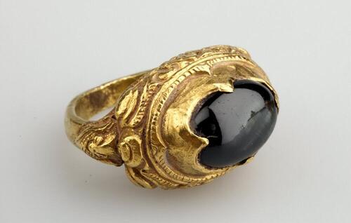Finger ring