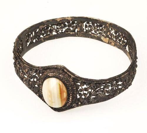 Zilveren armband met steen