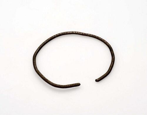 Armband van metaaldraad