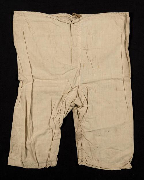 Broek, onderdeel van strijdkleding