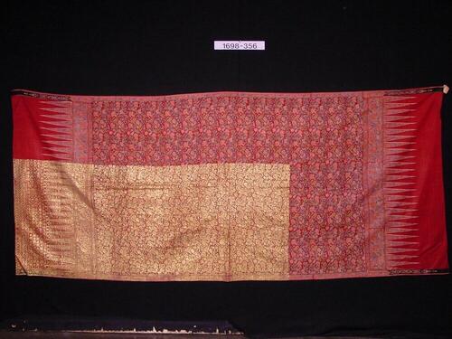 Hipcloth, coton with gold foil, from Coromandel