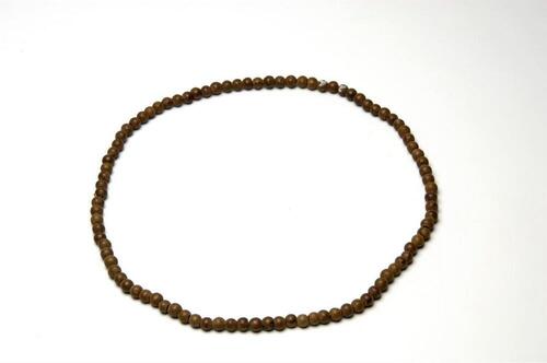 Halsketting van bruin houten bolletjes