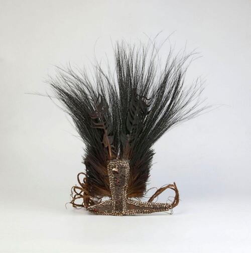 Head ornament with cassowary feathers