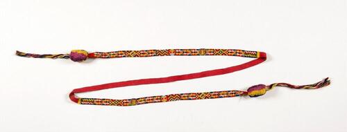 Haarband met geometrische motieven