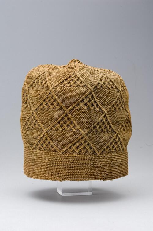 Cap of a courtier