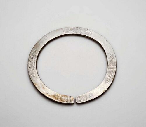 Aluminium halsring voor mannen en vrouwen