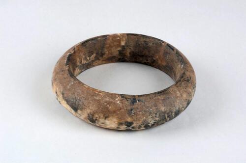 Stenen bovenarmband voor mannen