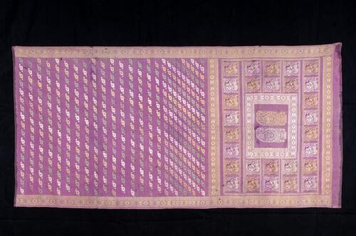 Groot fragment van een zijden wikkeldoek