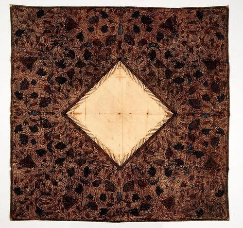 Gebatikte hoofddoek