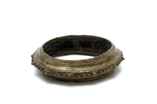 Messing bovenarmring