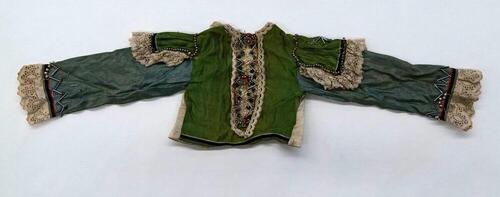 Kledingstuk, gebruikt bij poppenspel
