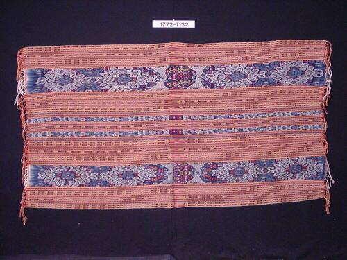 Katoenen schouderdoek met ornament in scheringikat