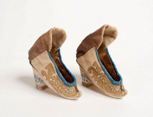 Paar schoenen voor een vrouw