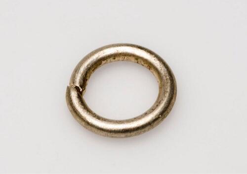 Metalen teenring